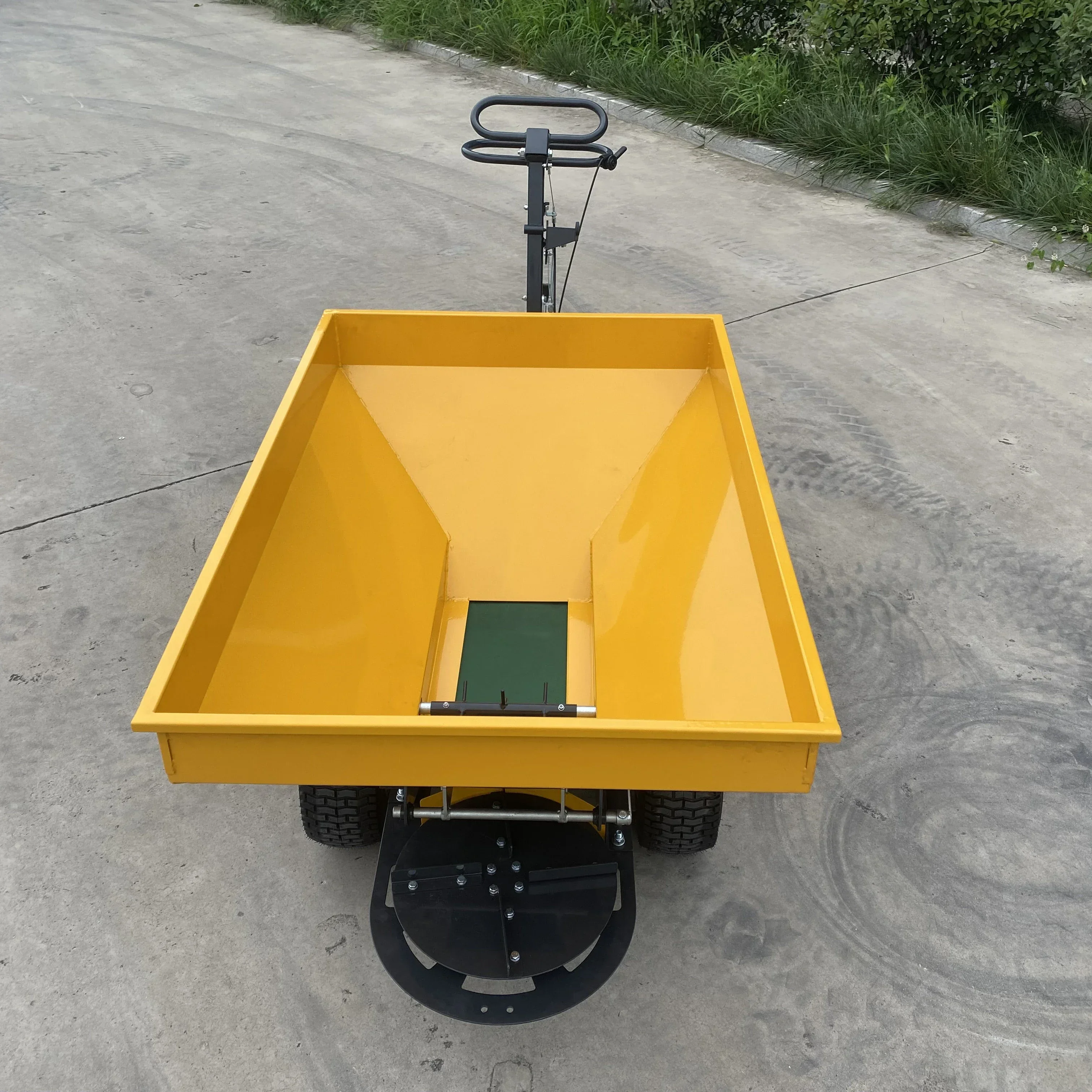 Tractor-Mounted Heavy Agricult - Agriculture Farming Professional のレビューと価格