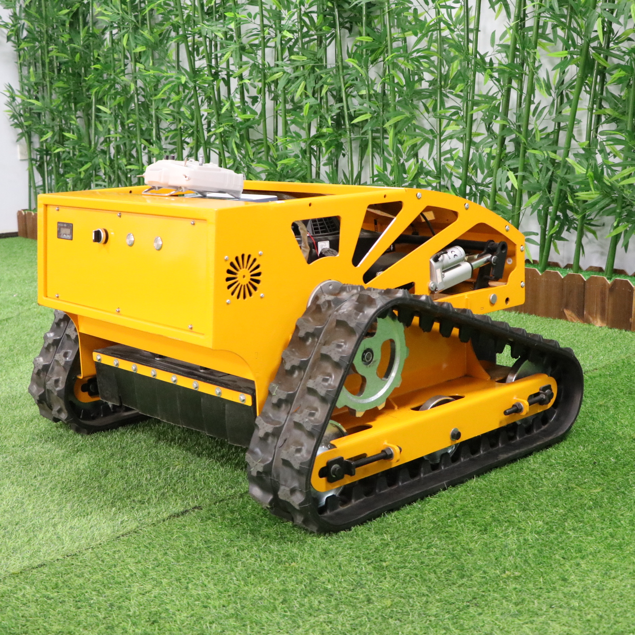 Customized lawn mower remote c - Agriculture Farming Professional のレビューと価格