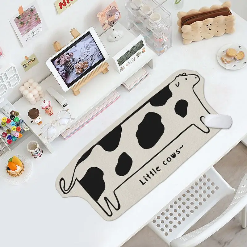 Kawaii Cat Gamer Desk Mat Leat - Cow Mat Rubber のレビューと価格